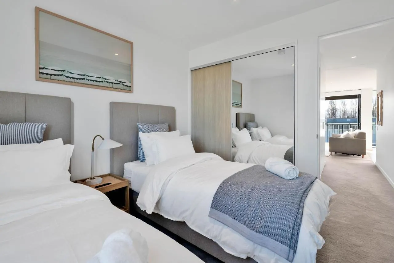 Top Floor Luxury City Central W Sunny Balcony Christchurch