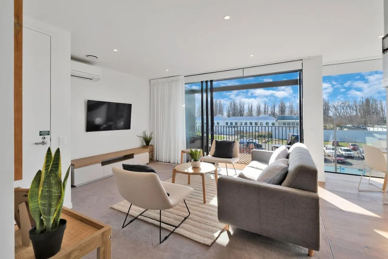 Top Floor Luxury City Central W Sunny Balcony Christchurch